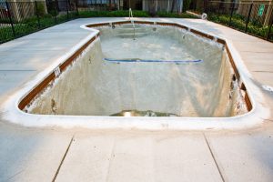 מדריך לבריכות למתחילים - התאמת משאבת החול המושלמת לבריכה שלכם