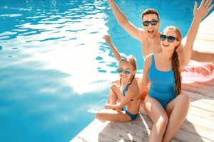 בריכה למשפחה - למה בריכות מתועשות הן הבחירה החכמה למשפחות בישראל